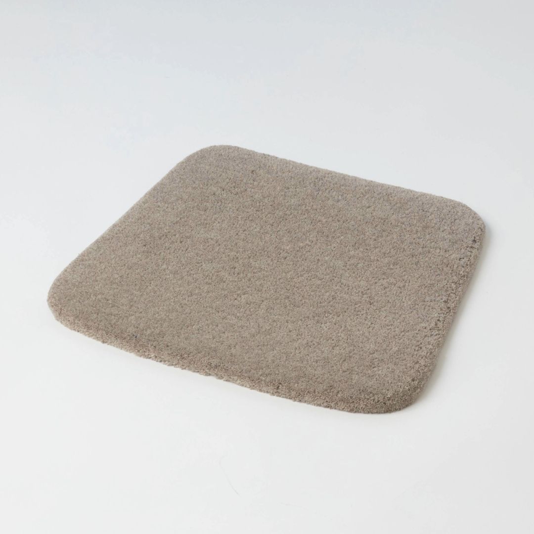 Accessories For CARPET LIFE/ウールチェアパッド スクエア -Yチェアに Accessories For CARPET LIFE/ウールチェアパッド スクエア -Yチェアに