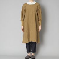 オリーブドラブ