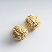 Ouca/レーステクスチャードームイヤリング