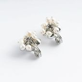 Ouca/淡水パール×メタルパーツのMIXイヤリング