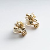 Ouca/淡水パール×メタルパーツのMIXイヤリング