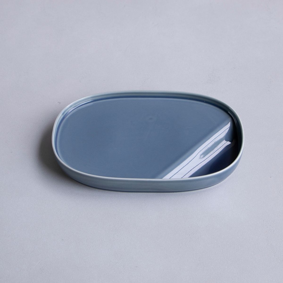 ネイビーブルー