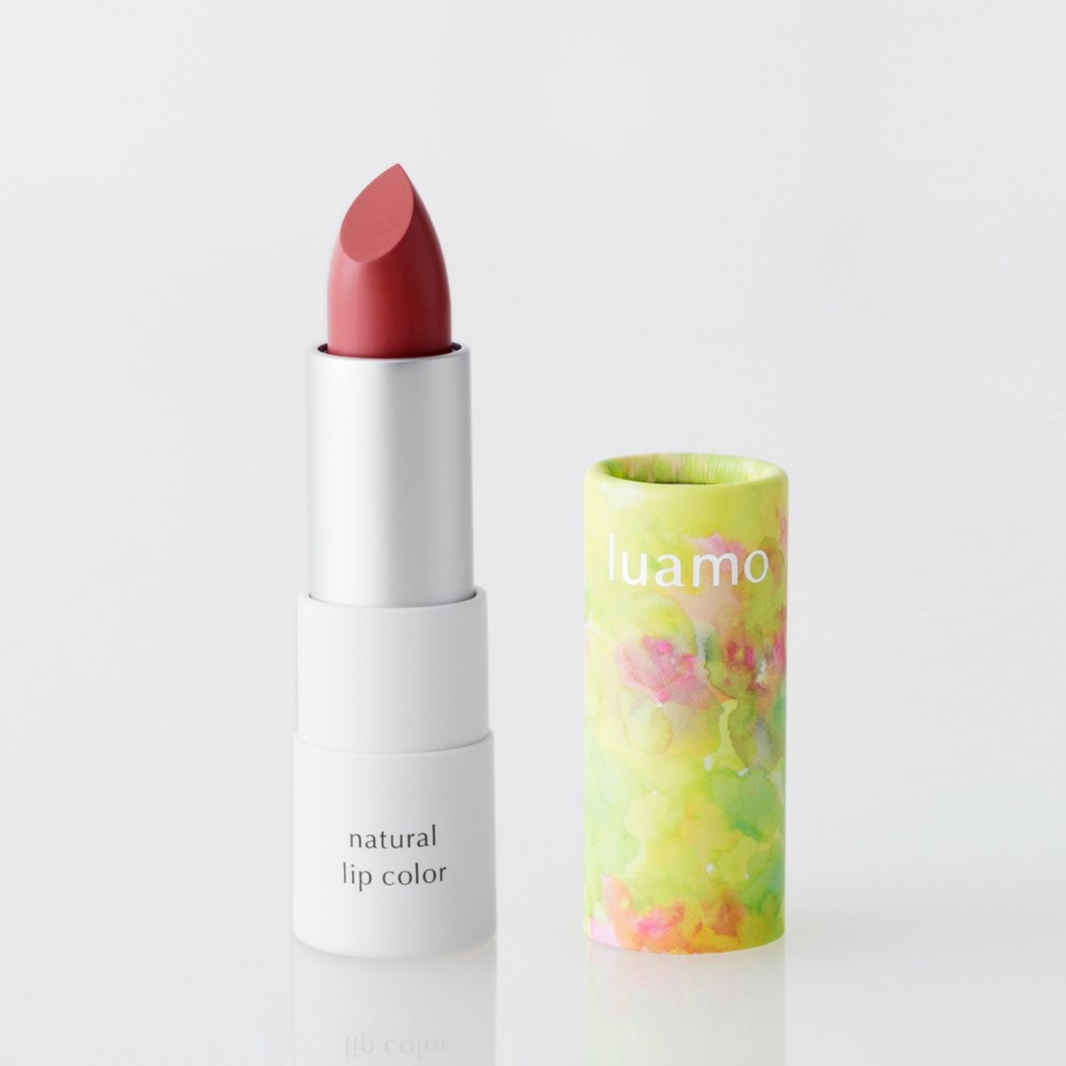 ピンクベージュ