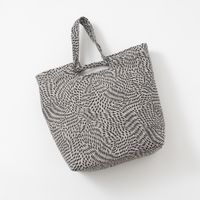 ベージュブラック