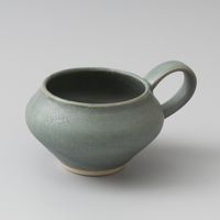 アンティークグリーン