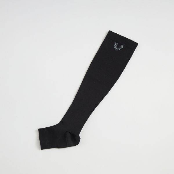 TREAT ME RIGHT /silk compression socks -痒くなりにくいシルク素材の