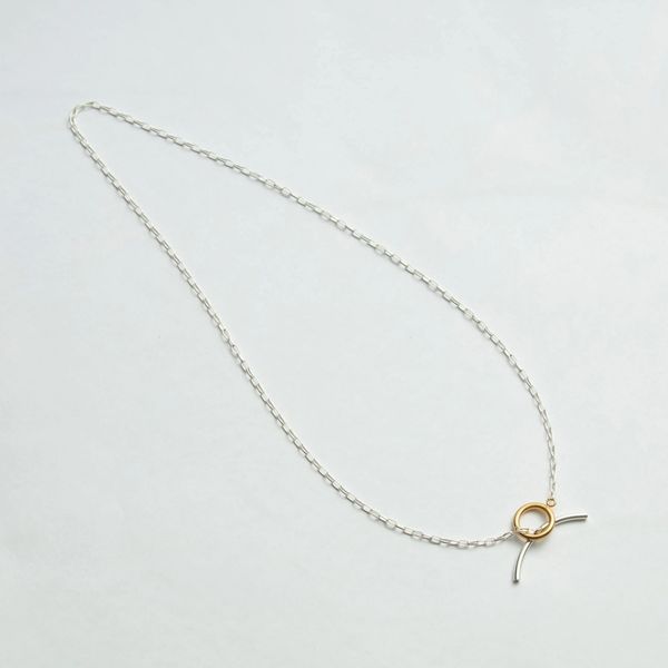 moe matsuda/太陽と月マンテルネックレス -女性らしさと力強さを備えた