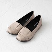 yuko imanishi＋/フラットシューズAMI