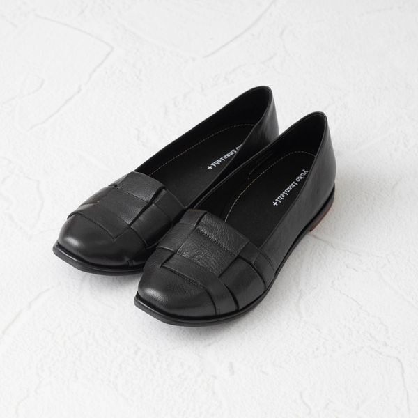 yuko imanishi＋/フラットシューズAMI -レザーの編み込みがアクセント