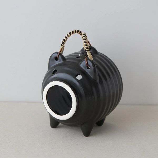 かもしか道具店/蚊やりブタ -豚のビジュアルが愛らしい、屋外でも気軽