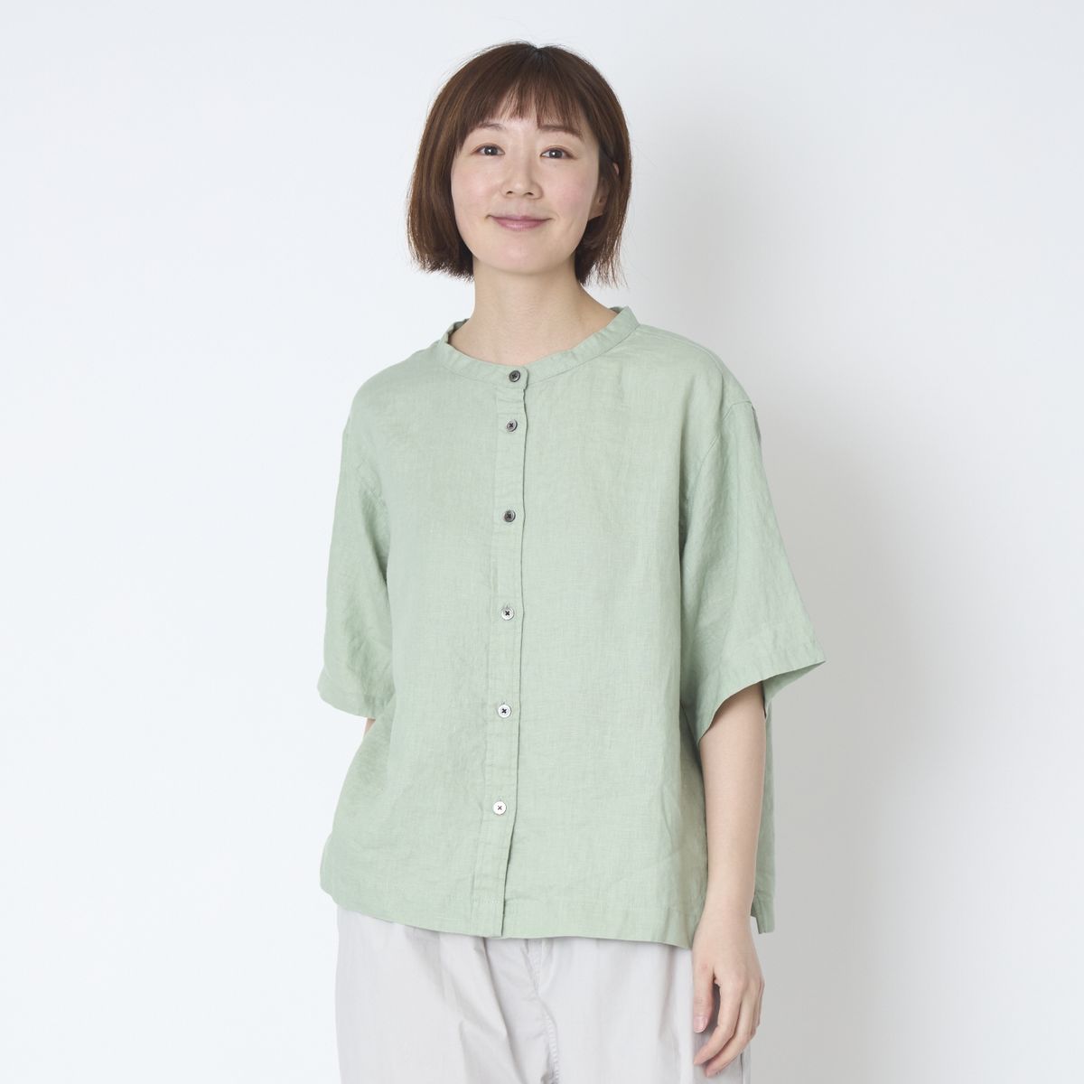 ミントグリーン