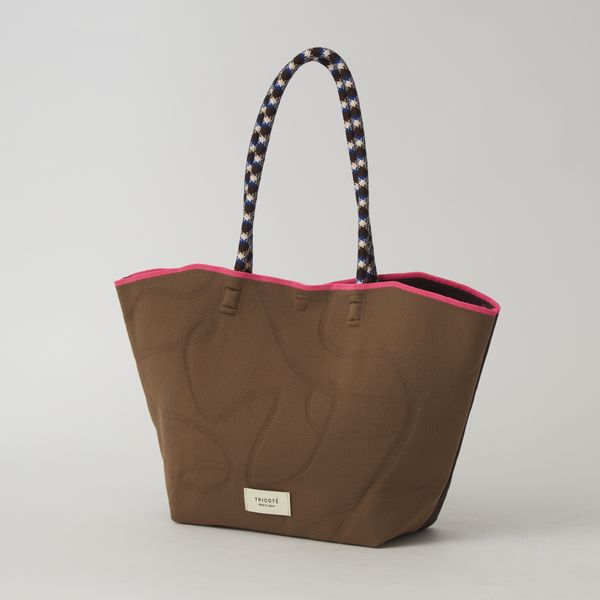 TRICOTE/BUMPY LINK TOTE BAG -軽くて映えて食い込まない主役級ニット