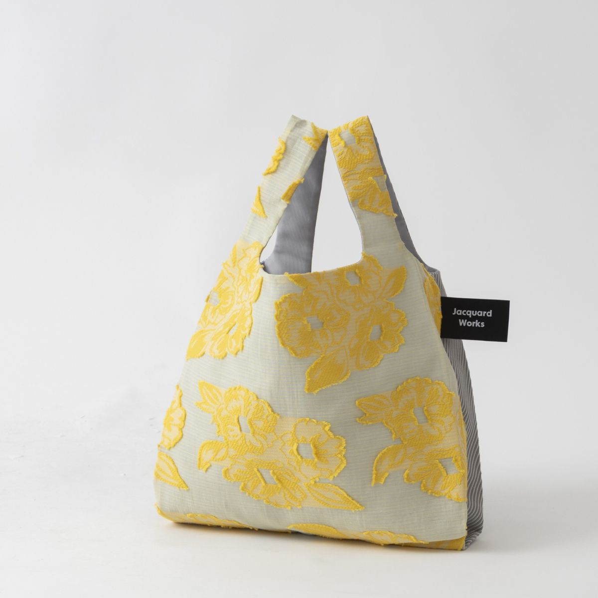 yellow flower × gray stripe