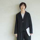 Kilka/ONとOFFをつなぐ、よく伸びる楽ちんジャケット