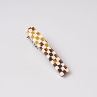 マルチブラウン