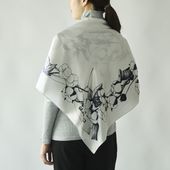 charm/シルクスカーフ