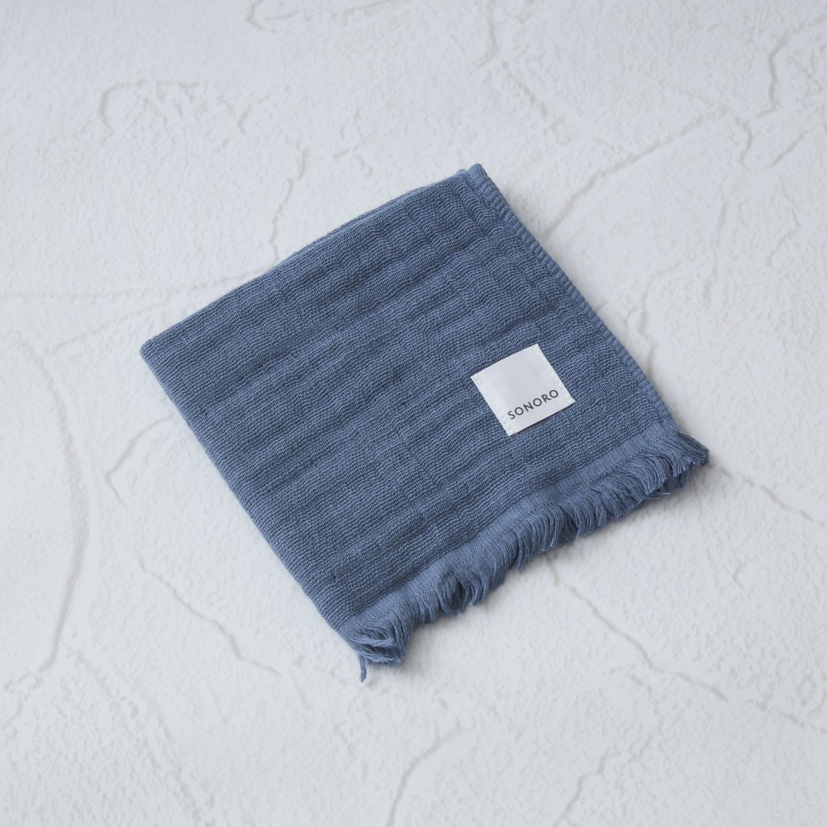 サックスブルー