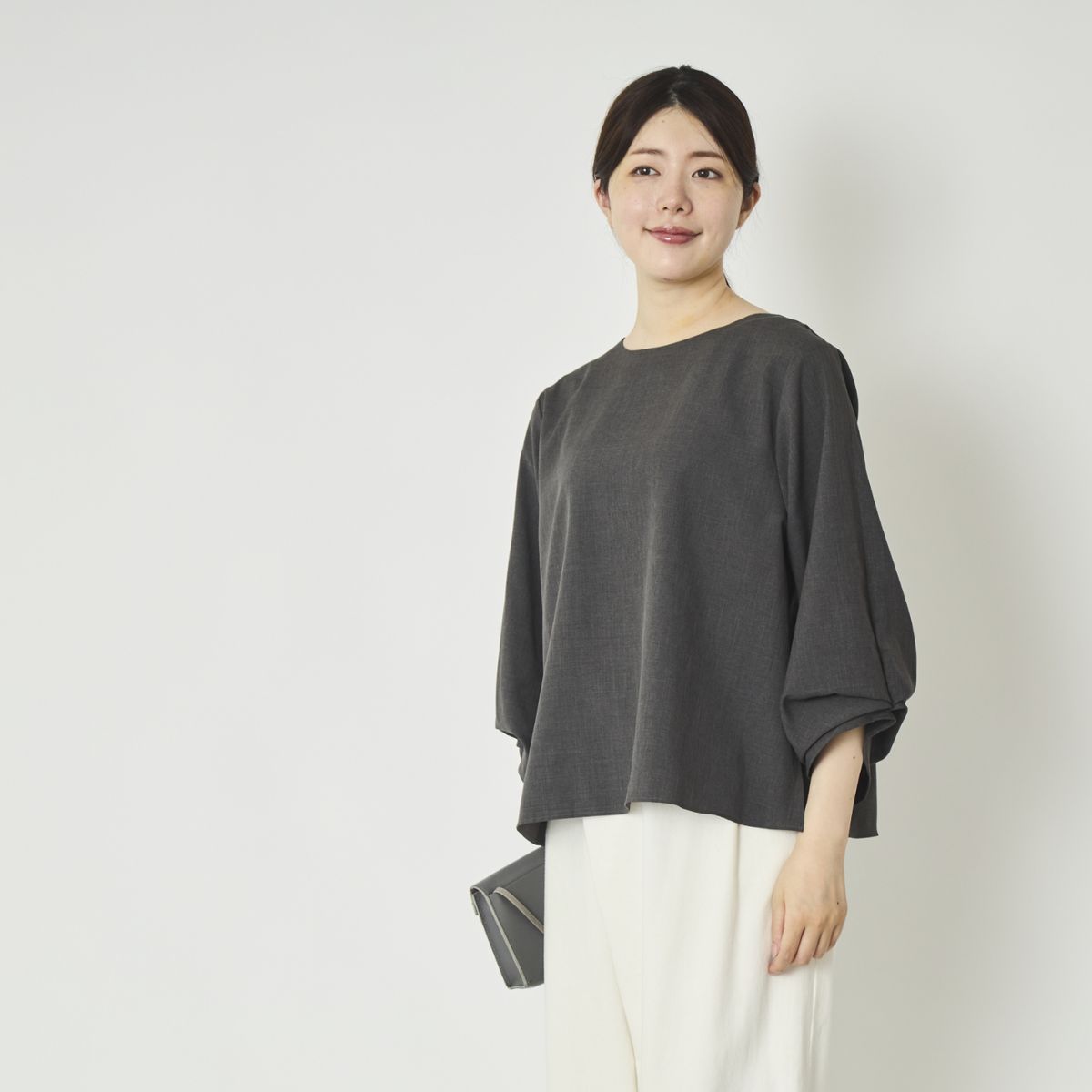 Kilka/蒸れにくい7分袖タックブラウス -ドライタッチなとろみ生地の7分 