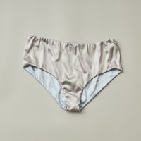 シルバーグレー