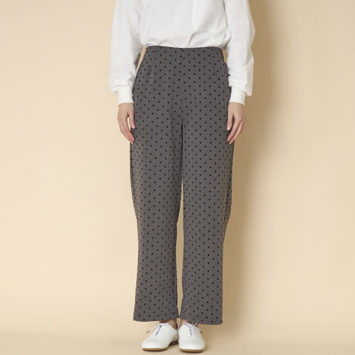 denicher/フロッキードットストレートパンツ