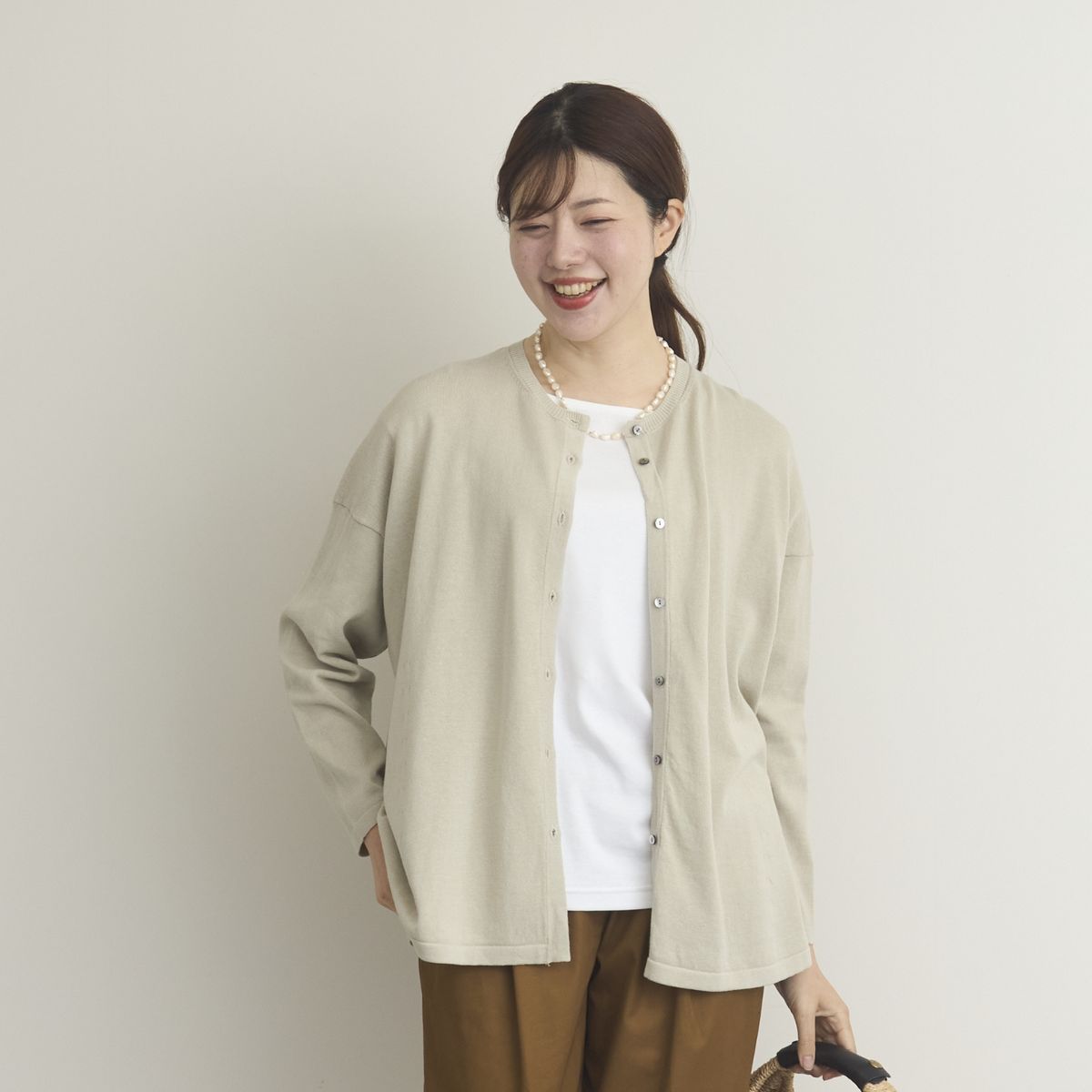 TUTIE./強撚コットンニットロングスリーブカーディガン -身体の 