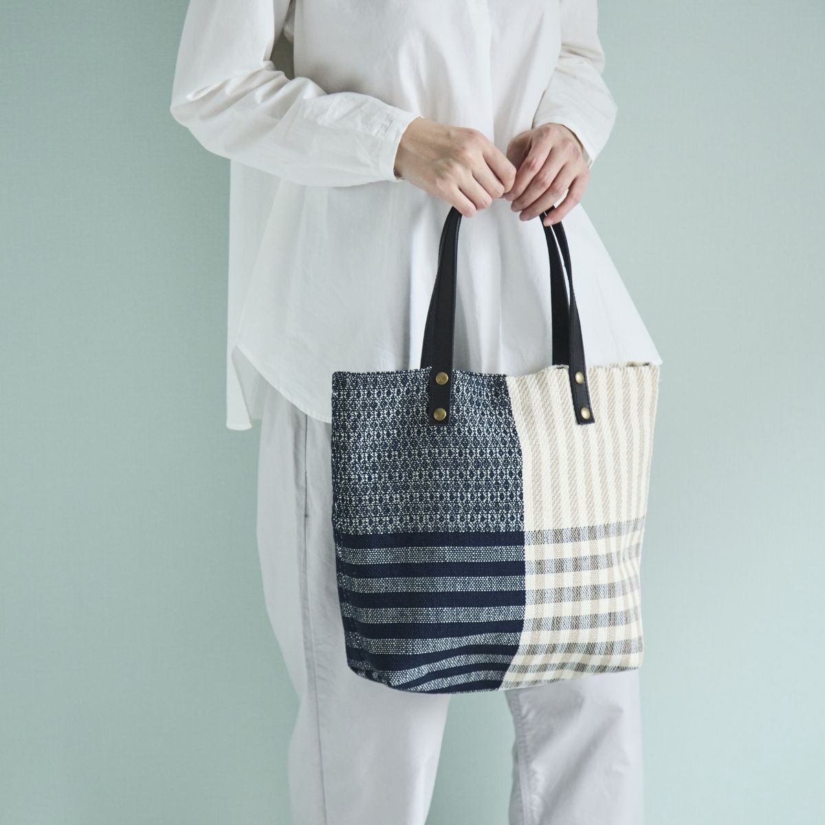 ネイビー×ベージュ