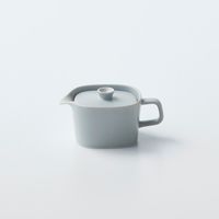 アッシュグレー