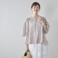 ベージュ