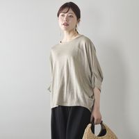 ベージュ