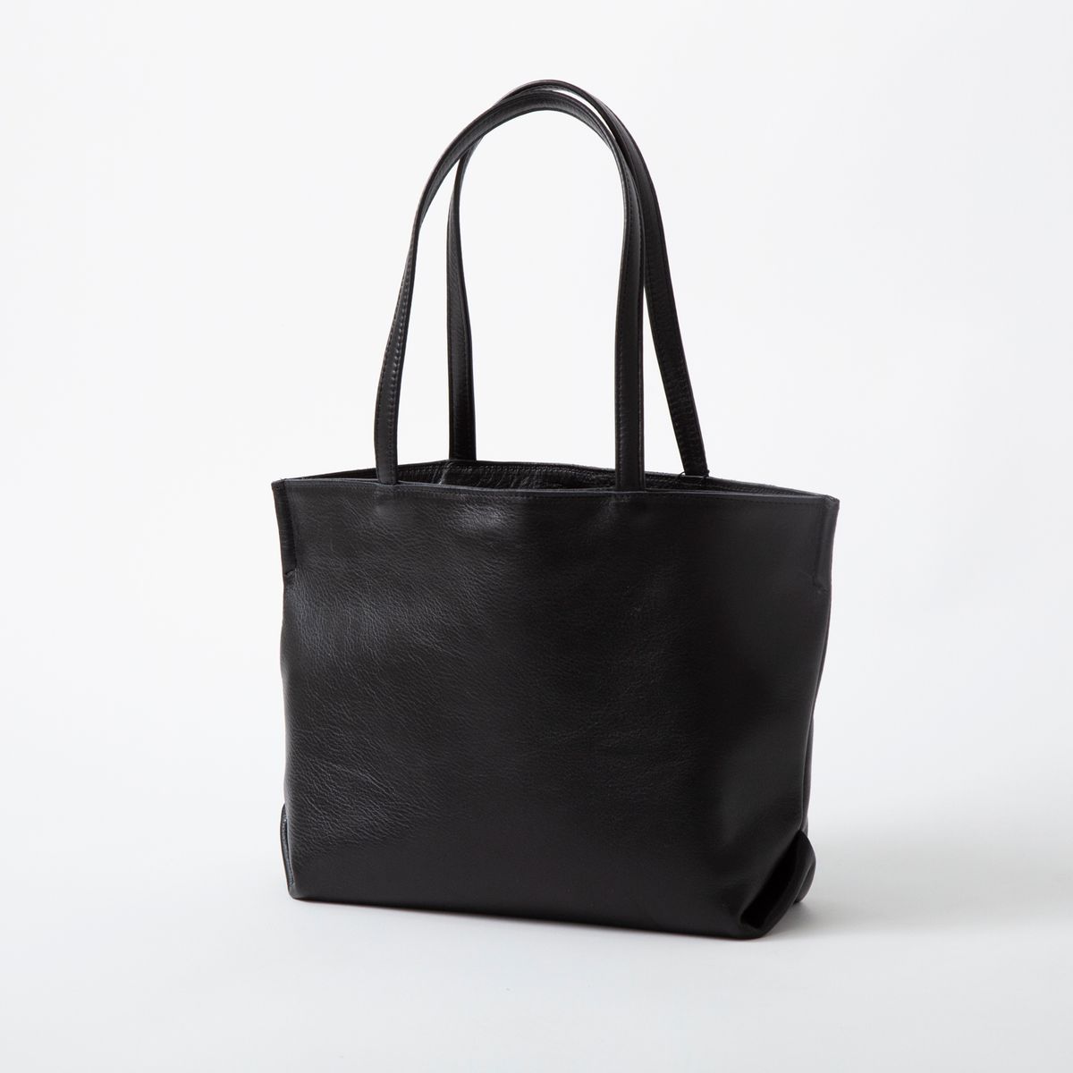 TRAD+/撥水レザートートバッグ M -急な雨でも慌てない、撥水加工の 