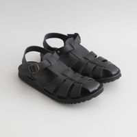 ブラック
