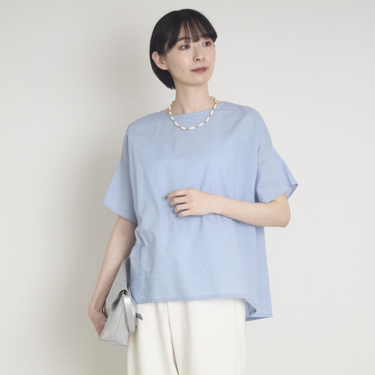 Kilka/袖口から下着が見えにくいポコポコブラウス