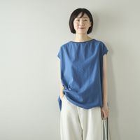 ブルー