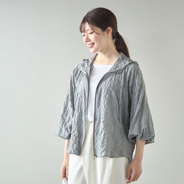 Kilka/軽くてシワを気にせず使える、薄手コットンパーカー