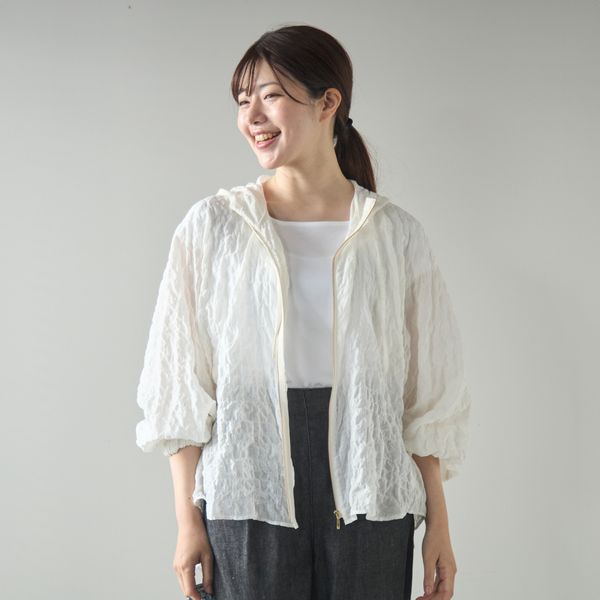 Kilka/軽くてシワを気にせず使える、薄手コットンパーカー