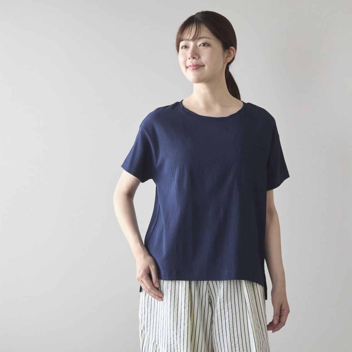 ネイビー