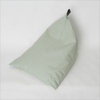 クリームグリーン