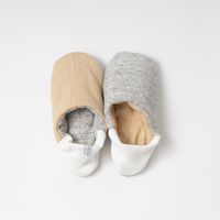 ベージュ×ホワイト