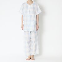 ブルー