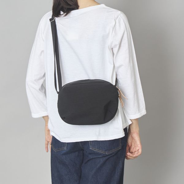 NIZYU KANO/FUKUI SIWAナイロンボディバッグS -ナイロンなのに天然素材