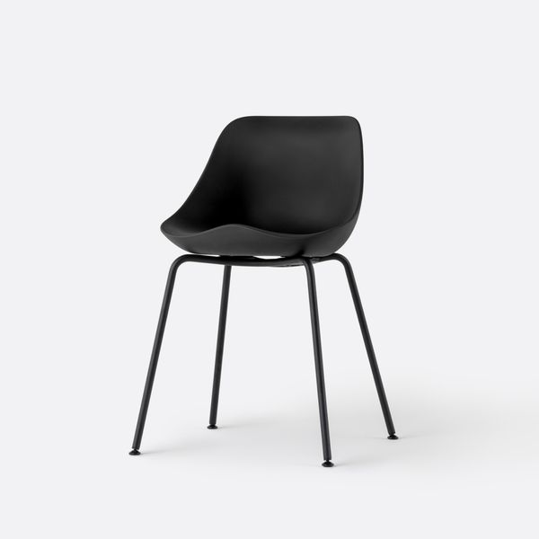 ＆MEDICAL/KURA CHAIR -馬の鞍をモチーフにした、体を優しく支えて