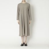 STELLA CIFFON/ウォッシャブルポリエステルのワンピース