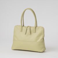 ライトイエロー