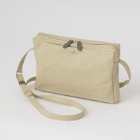 ライトイエロー