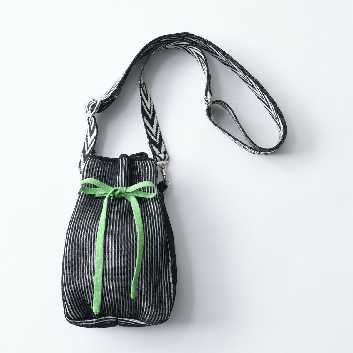 TRICOTE/RIB POUCH BAG