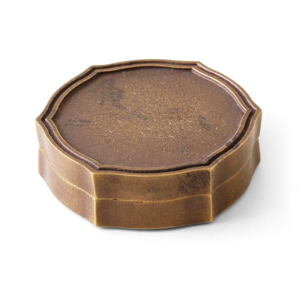 朱肉入れ 紋 -高岡の鋳物と漆で作られた真鍮の朱肉入れ - スタイルストア