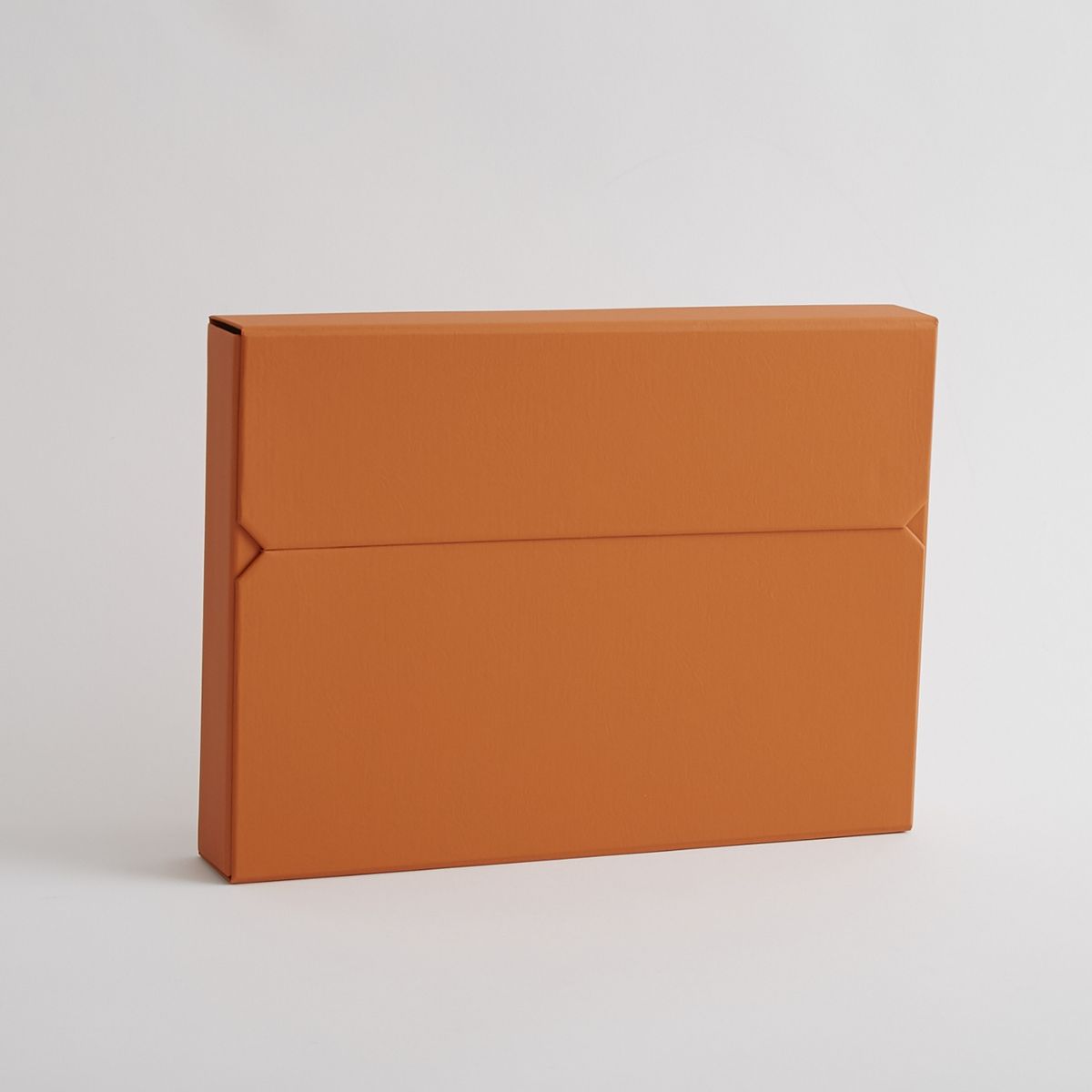 キャロットオレンジ