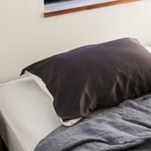 DRESS HERSELF/シルクピローカバー