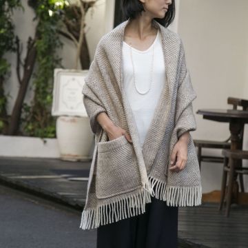 LAPUAN KANKURIT/ポケットショール MARIA -体をあたためてくれるウール