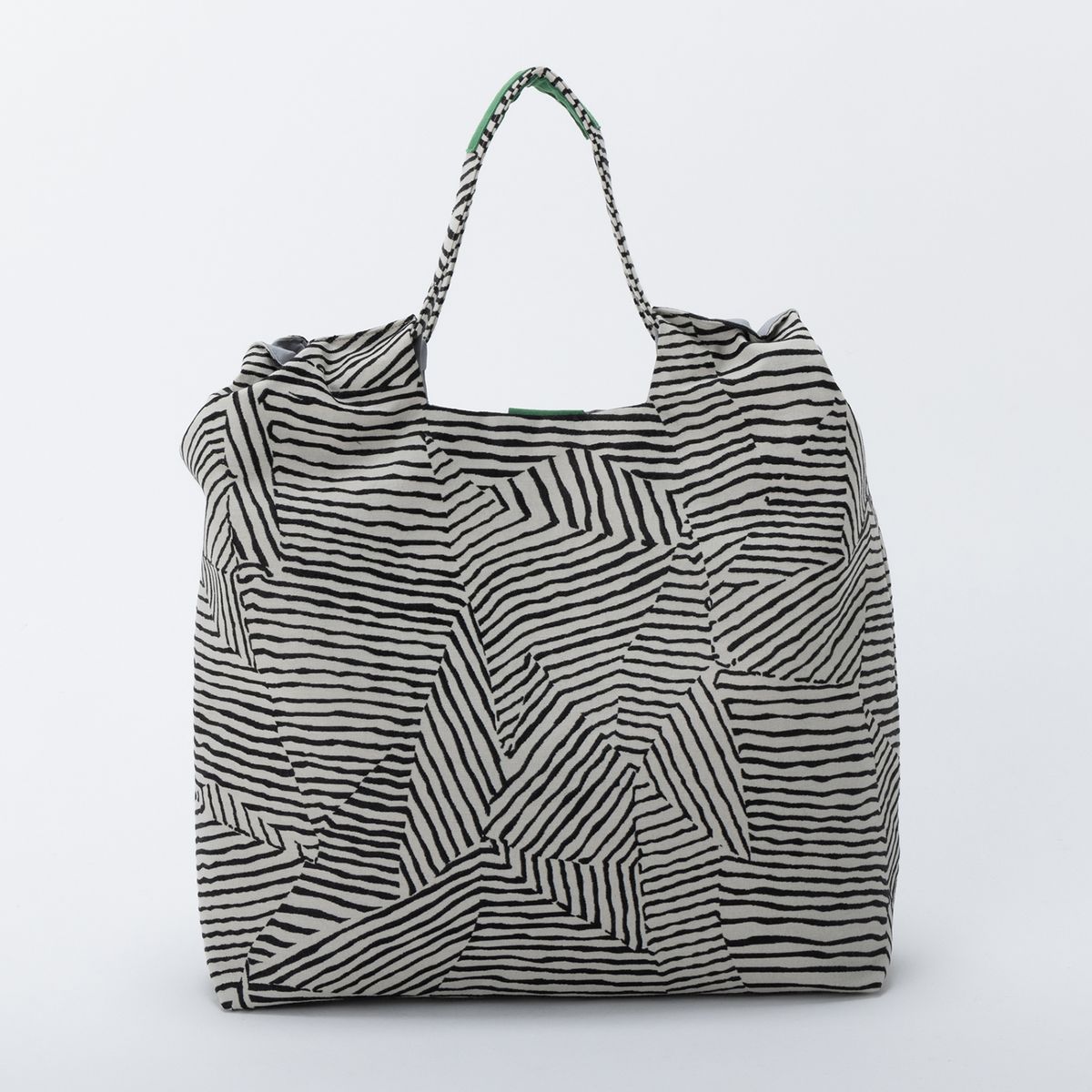 charm/シャーリングバッグ L ワイヤードット -ジャガード生地のA4 